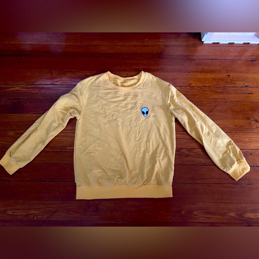 Cool Yellow Sweatshirt with Alien Patch